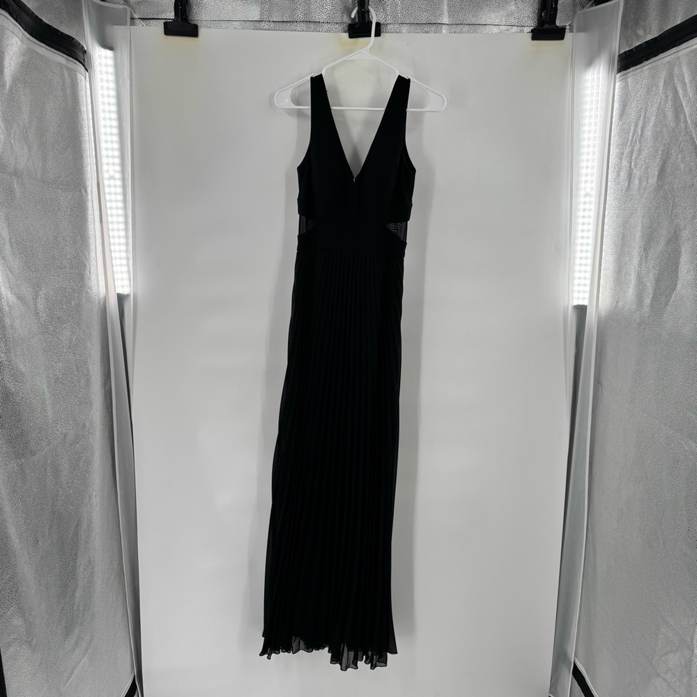 Xscape black dress size 4 Elegant Black Sleeveless Dress